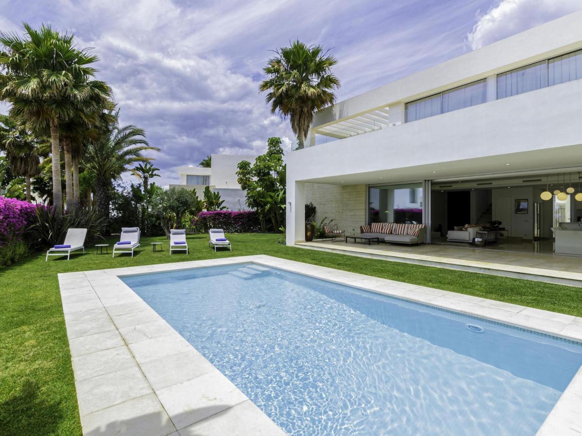 Villa Fantastica Moderna En Rio Real Marbella